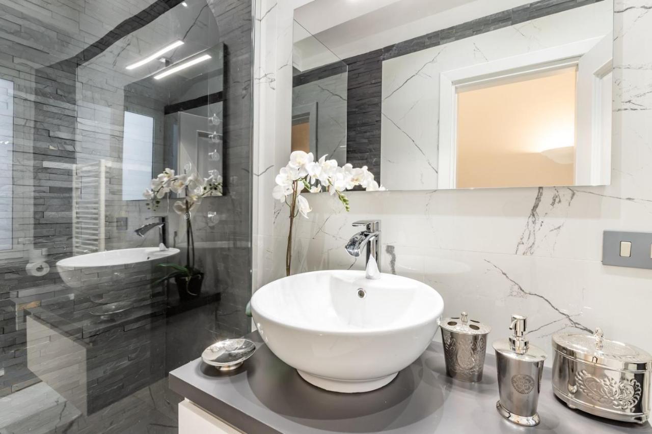 روما Trevi Luxury Apartment Jacuzzi المظهر الخارجي الصورة